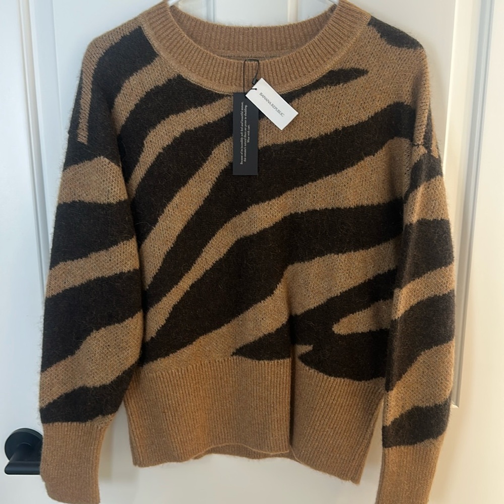 New with tags. Banana Republic sweater. Tan  chocolate zebra. Animal print Small